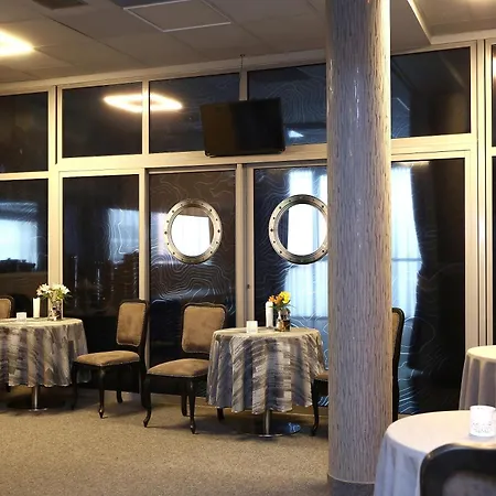 מלון Forma פילה