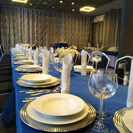 Forma Hotel