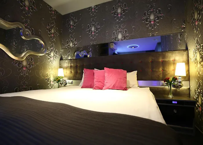 מלון Forma פילה