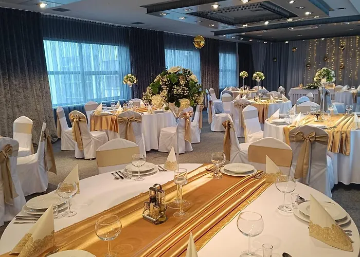 מלון Forma פילה